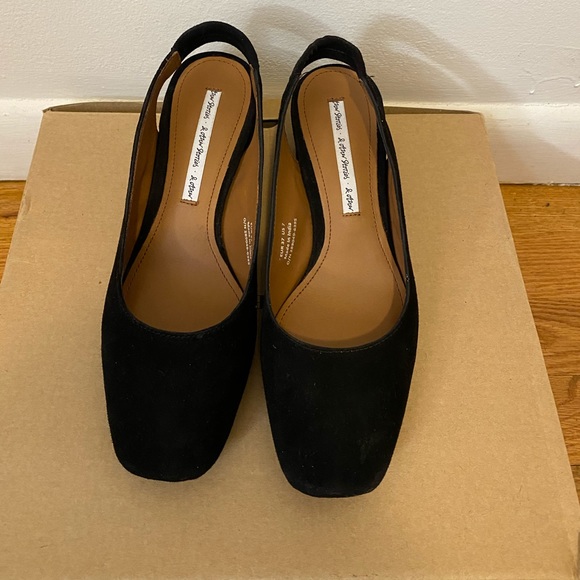 & Other Stories Shoes - Black suede, square toe